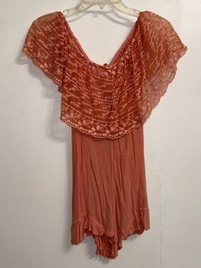 PRE-OWNED Urban Outfitters x Kimchi Blue Embroidered Flutter Sleeves Romper S